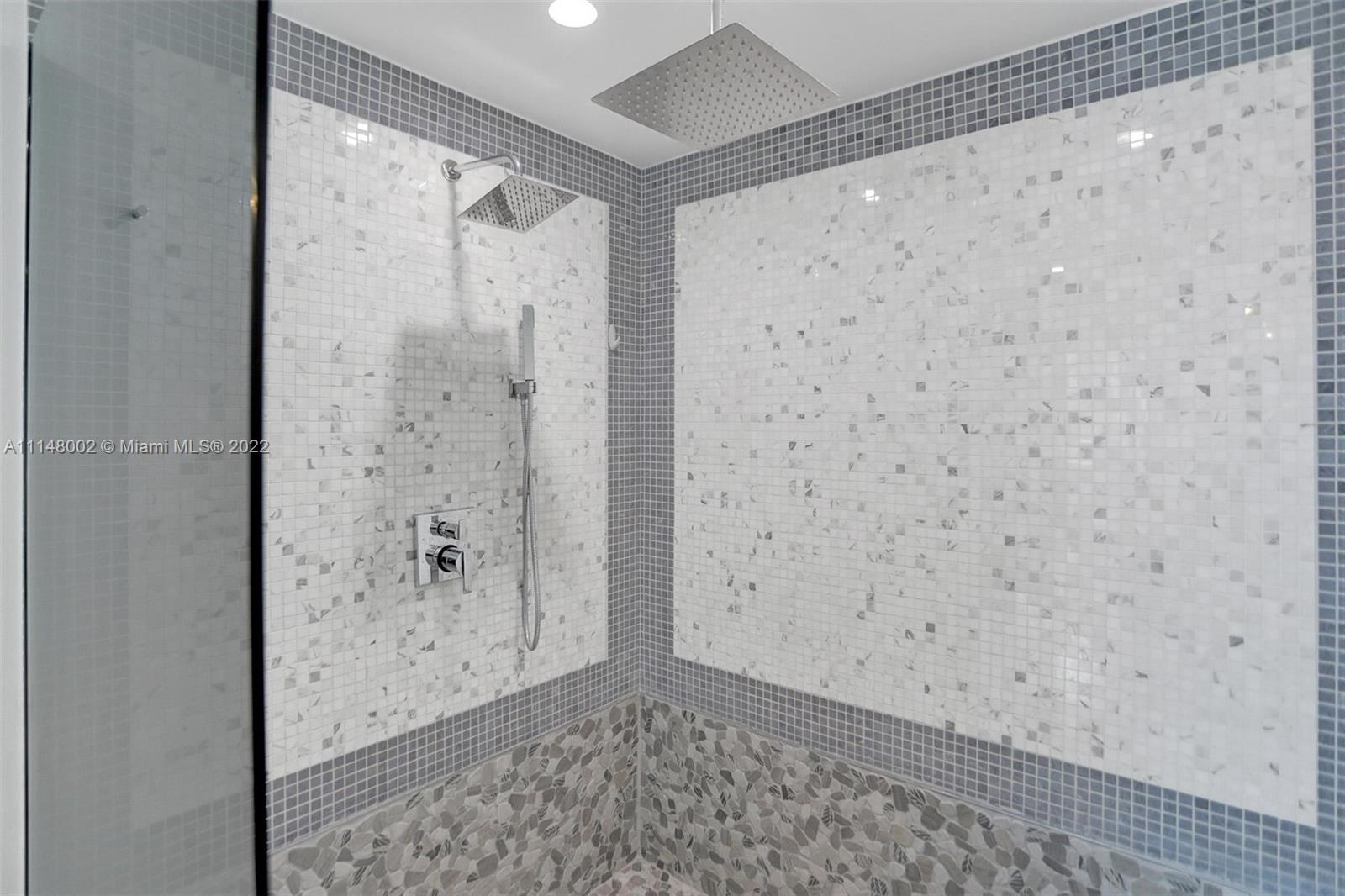 200 Biscayne Blvd Way, Unit 1403 Miami, FL 33131 - Photo 34 of 67