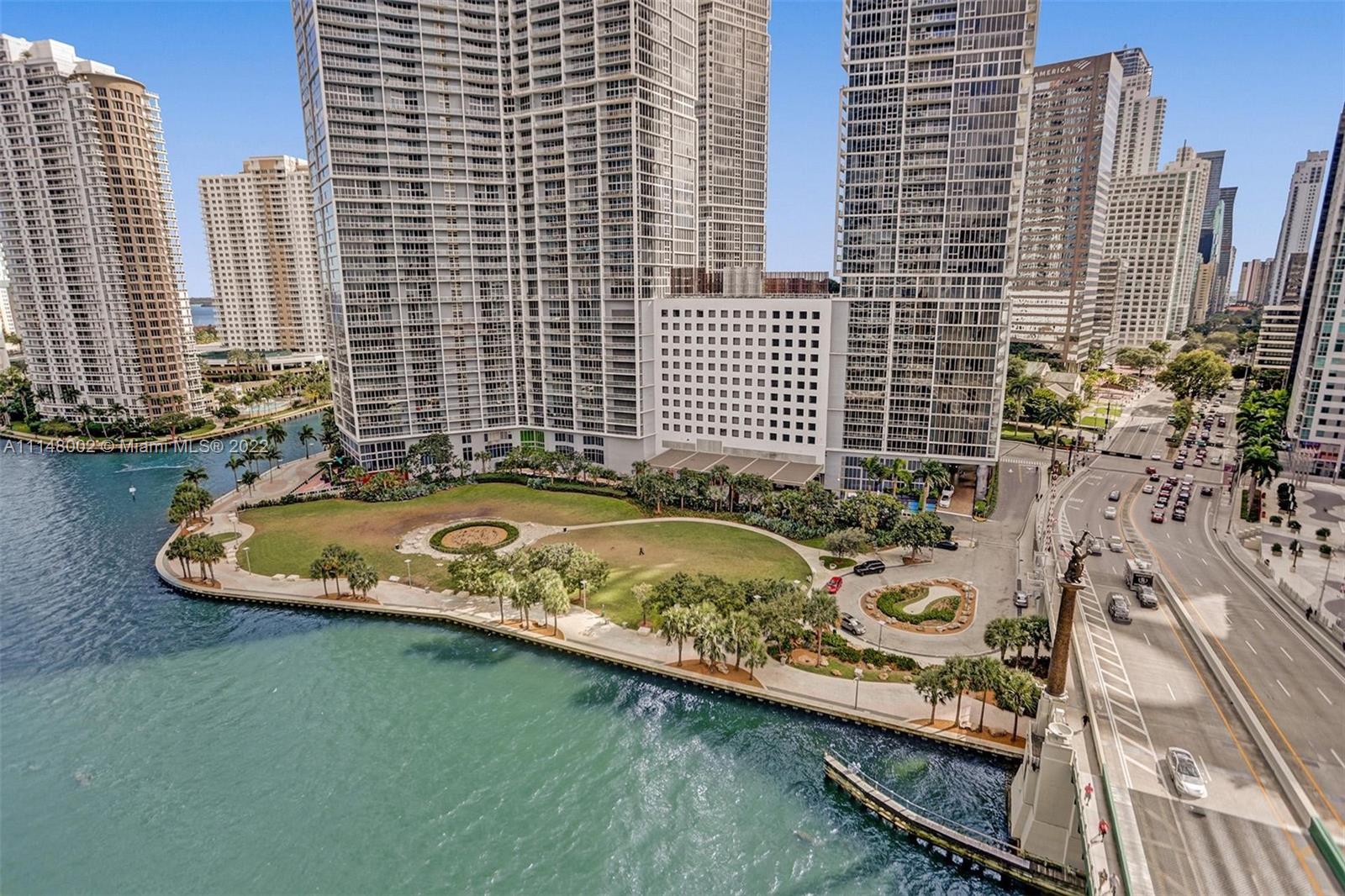 200 Biscayne Blvd Way, Unit 1403 Miami, FL 33131 - Photo 47 of 67 a view of balcony with a yard