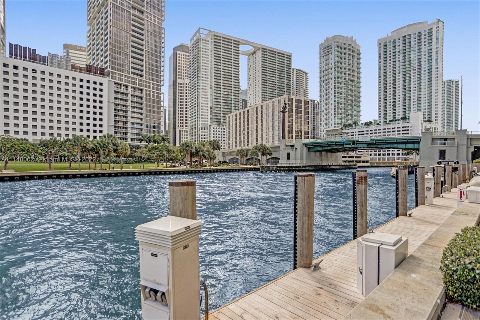 200 Biscayne Blvd Way, Unit 1403 Miami, FL 33131 - Photo 67 of 67 a front view of a building with glass windows