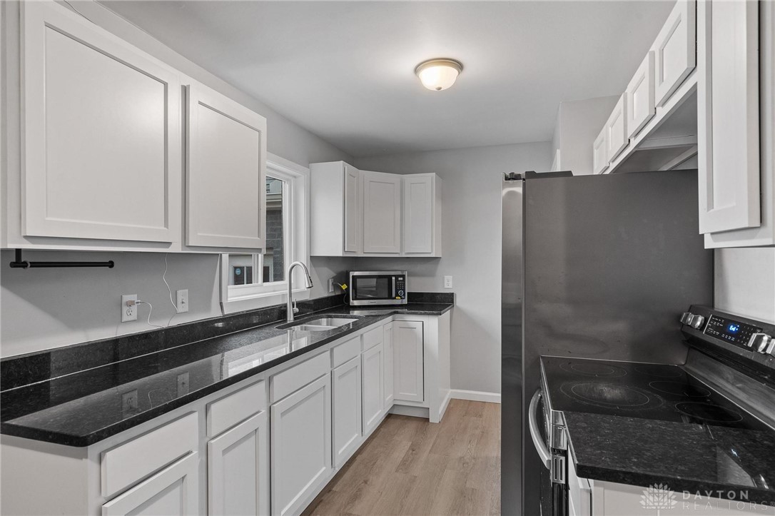 307 East Nottingham Road Dayton, OH 45405 - Photo 10 of 30 Gallery Image 10