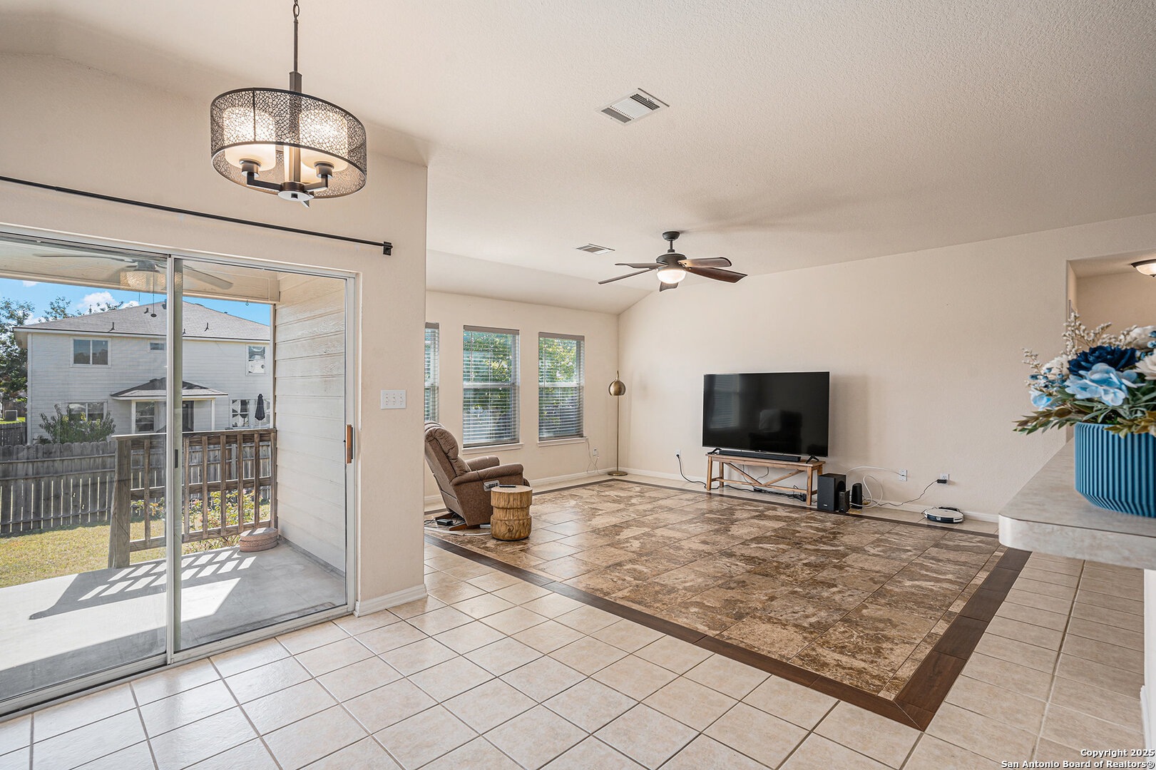117 Hidden Fawn Cibolo, TX 78108 - Photo 6 of 25 a view of livingroom with furniture