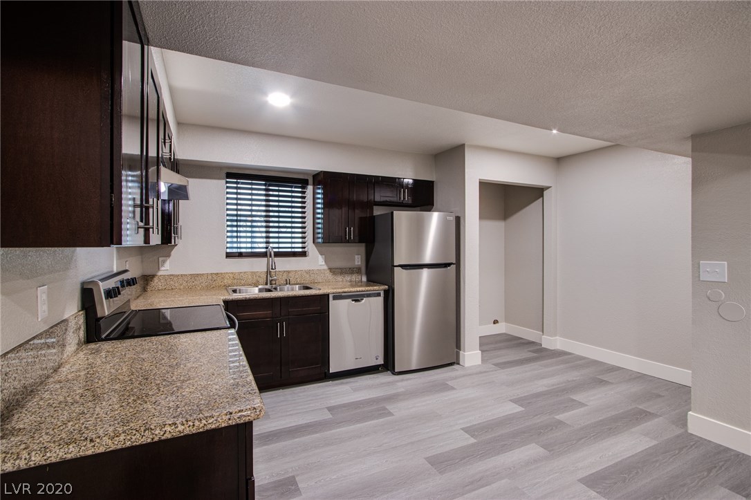 3520 Rio Robles Drive, Unit D North Las Vegas, NV 89030 - Photo 3 of 12