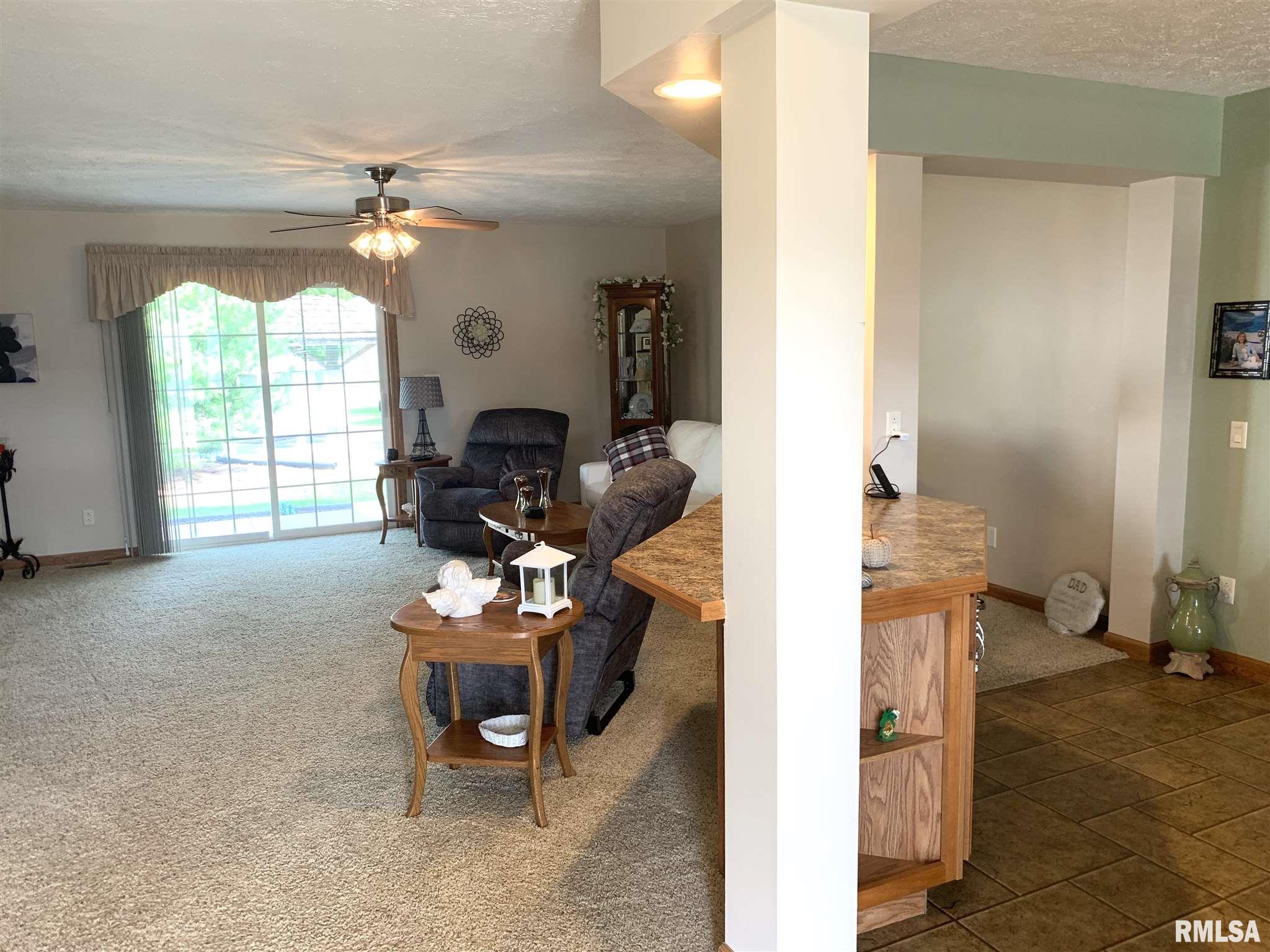 2800 Vía Rosso, Unit 5 Springfield, IL 62703 - Photo 9 of 40