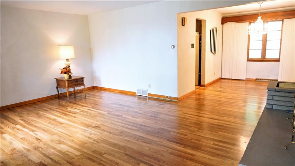 1213 Reissing Road McDonald, PA 15057 - Photo 3 of 25 Gallery Image 3