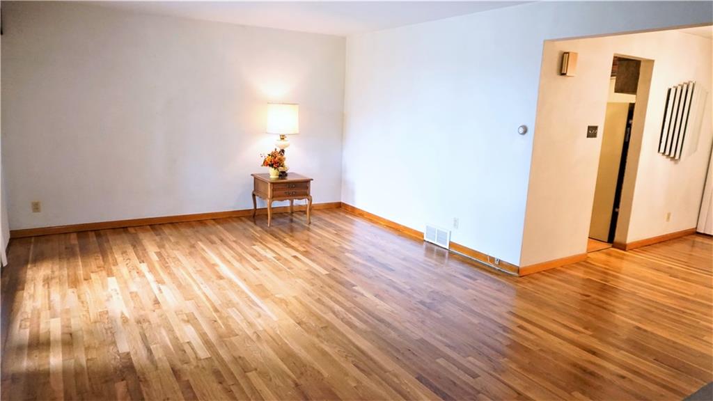 1213 Reissing Road McDonald, PA 15057 - Photo 8 of 25 Gallery Image 8
