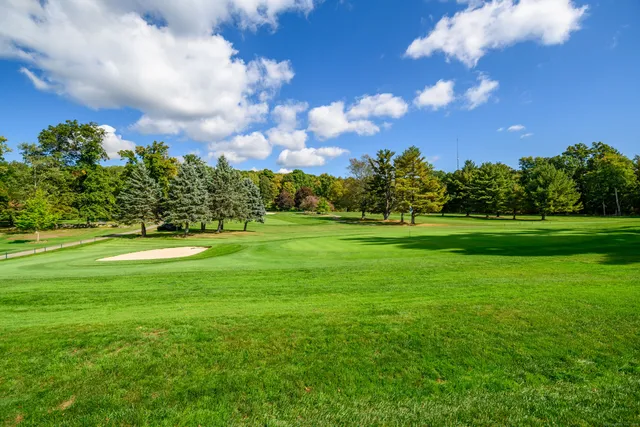 a view of a golf course