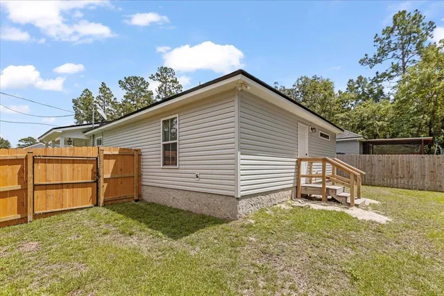 $1,750 | 232 Tafflinger Road, Crawfordville, FL 32327