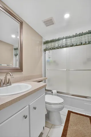 $2,000 | 2860 Southwest 22nd Avenue, Unit 4030, Delray Beach, FL 33445