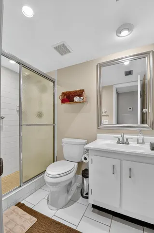 $2,000 | 2860 Southwest 22nd Avenue, Unit 4030, Delray Beach, FL 33445