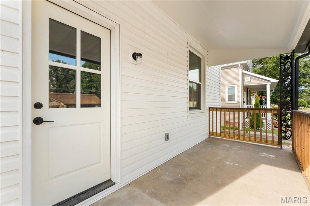 421 South 20th Street Belleville, IL 62226 - Photo 4 of 31