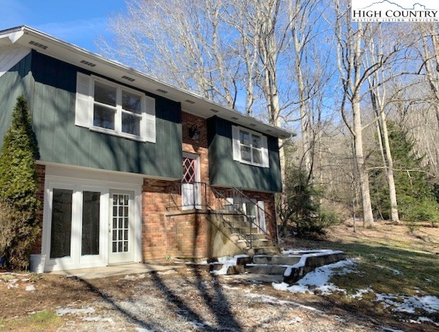 437 John Erwin Road Banner Elk, NC 28604 - Photo 3 of 32 Gallery Image 3