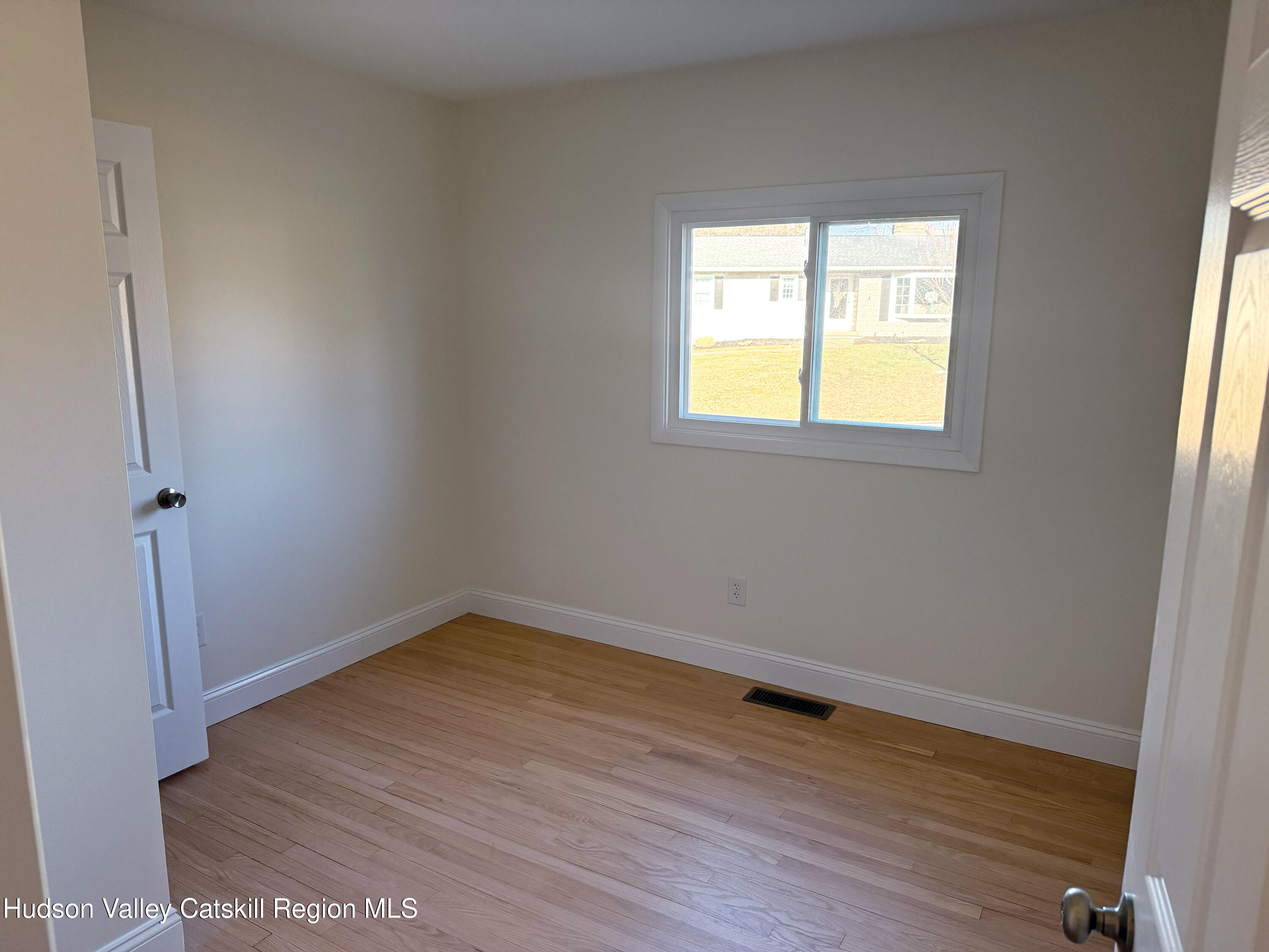 16 Trinity Place Rhinebeck, NY 12572 - Photo 17 of 42 16-trinity-place-rhinebeck-ny-17