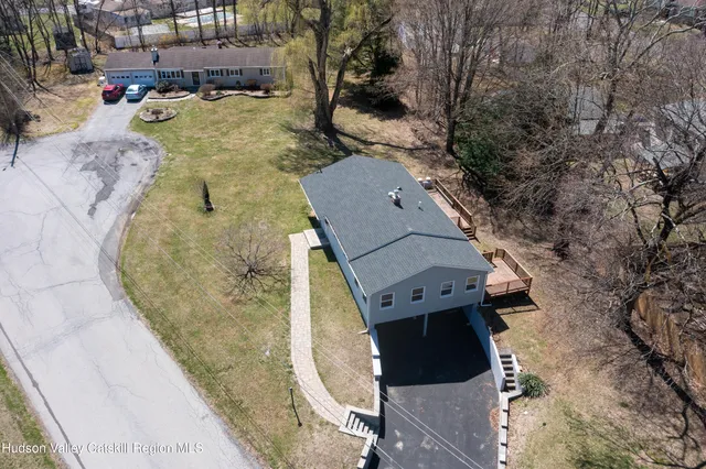 $795,000 | 16 Trinity Place, Rhinebeck, NY 12572