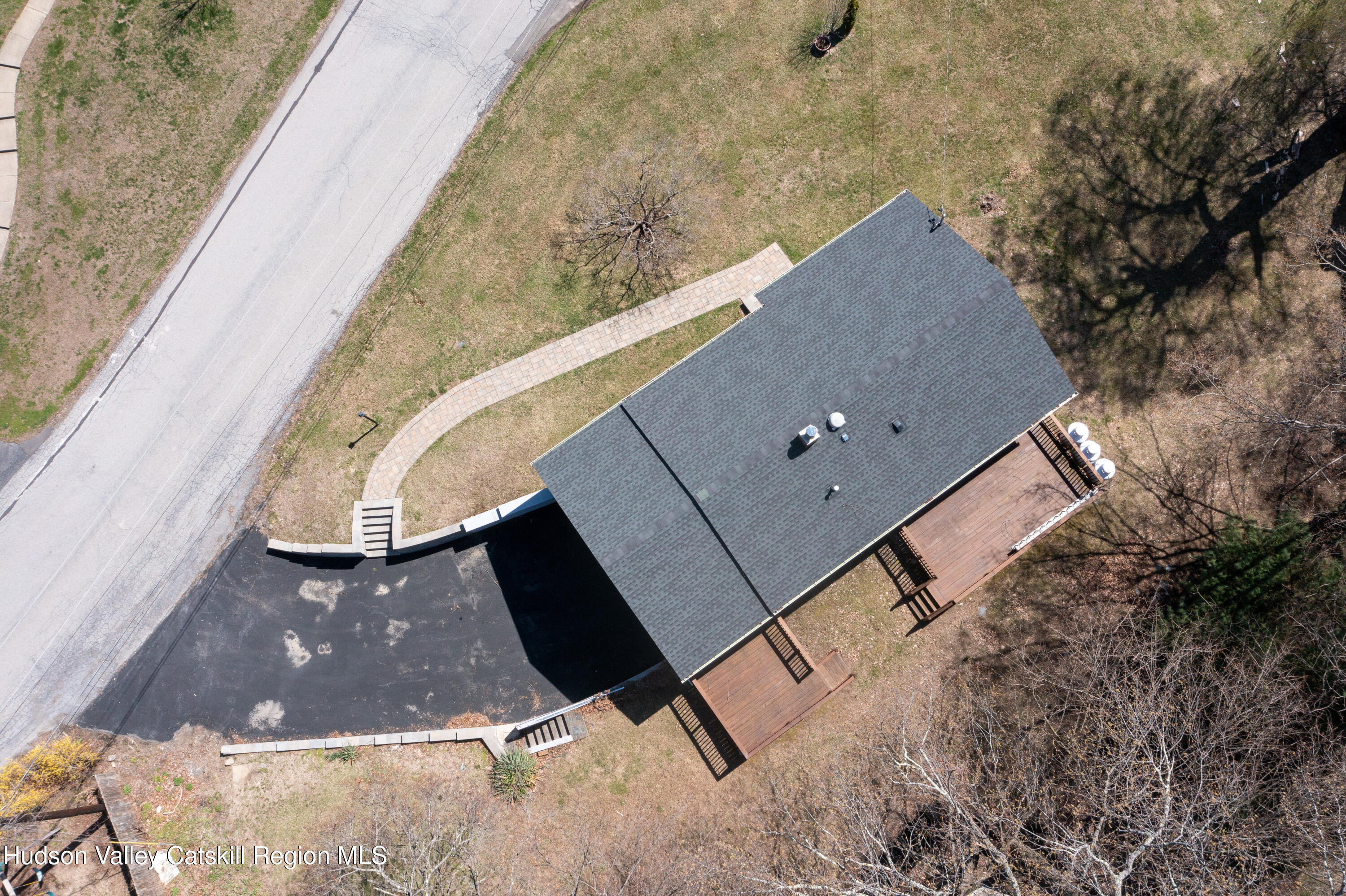 16 Trinity Place Rhinebeck, NY 12572 - Photo 25 of 42 DJI_0137