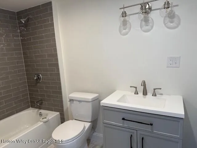 $795,000 | 16 Trinity Place, Rhinebeck, NY 12572