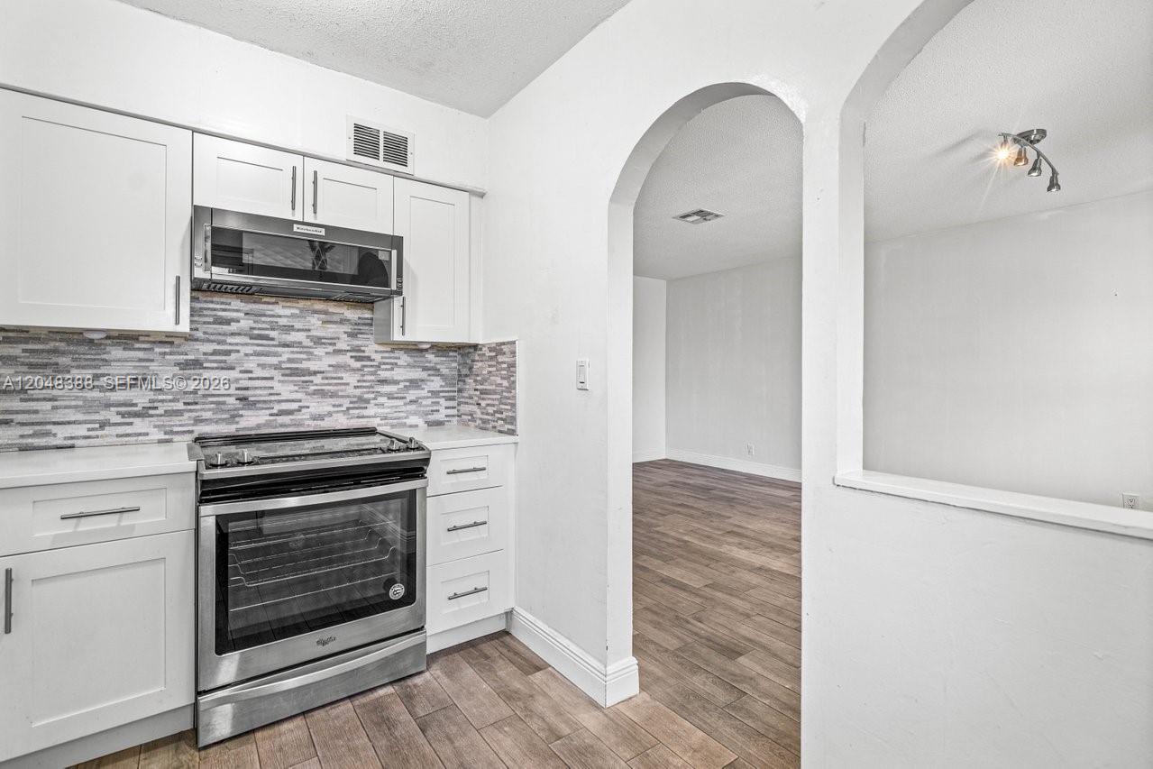 260 Northwest 19th Street, Unit 26 Boca Raton, FL 33432 - Photo 2 of 11
