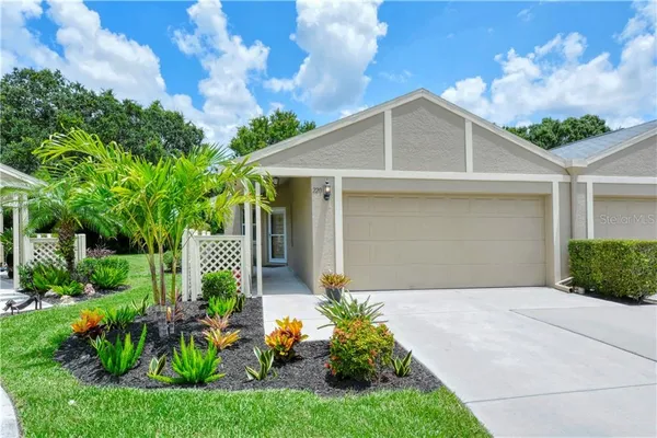 $2,000 | 220 Chartley Court North, Sarasota, FL 34232