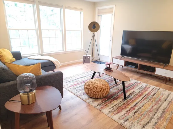 $2,300 | 10 Walden Drive, Unit 8, Natick, MA 01760