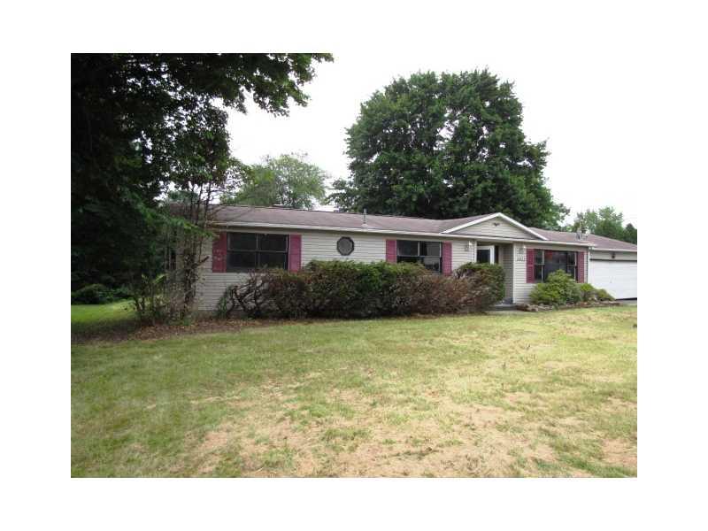 2922 Mercer Road New Castle, PA 16105 - Photo 1 of 9 Exterior Front.