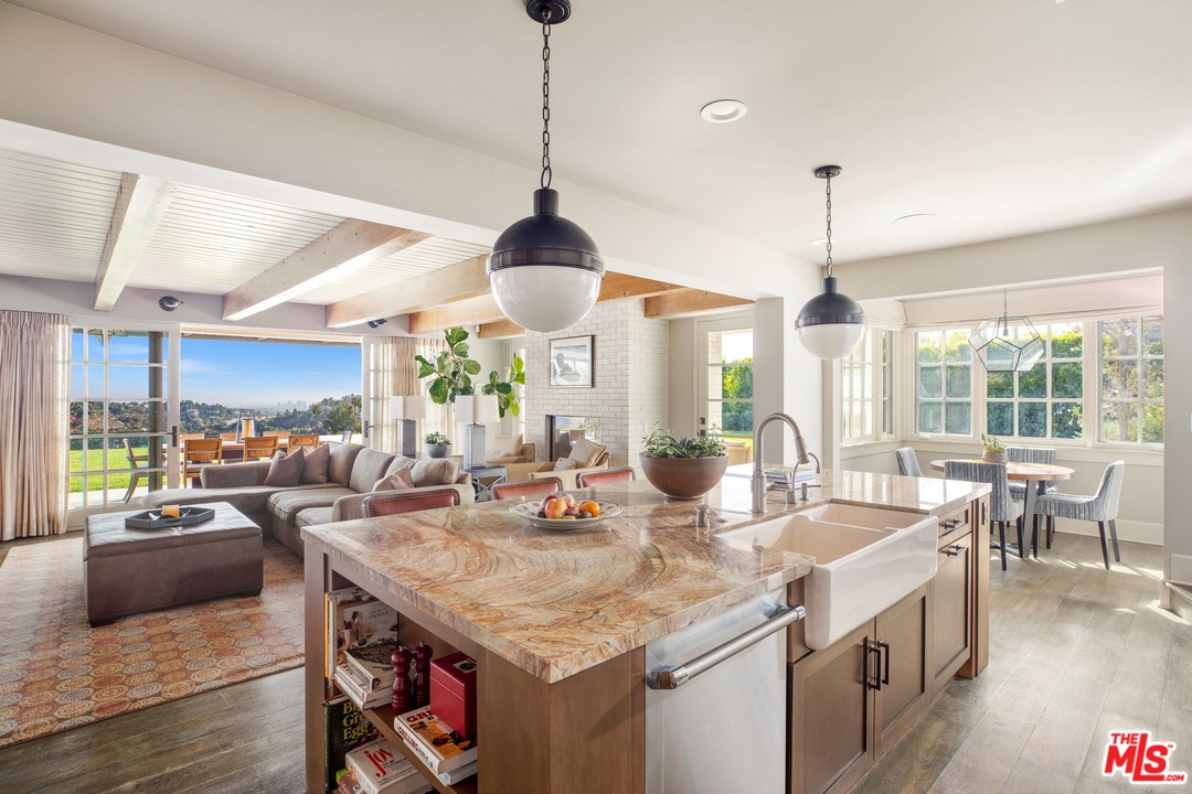 1126 Stradella Road Los Angeles, CA 90077 - Photo 2 of 40