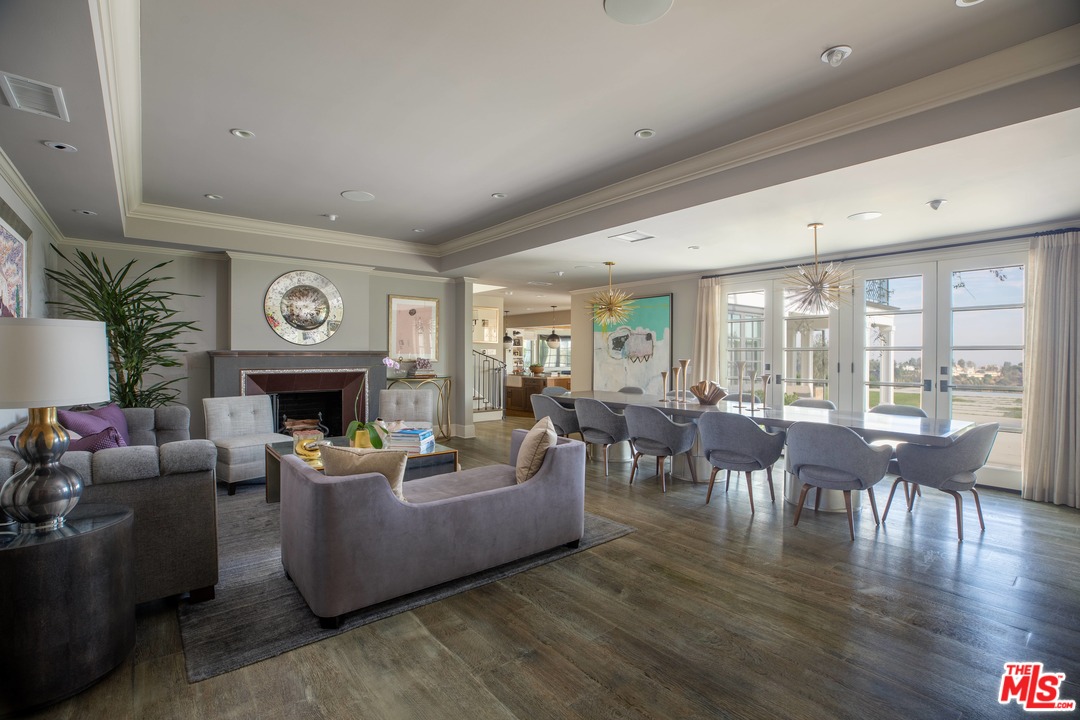 1126 Stradella Road Los Angeles, CA 90077 - Photo 11 of 40