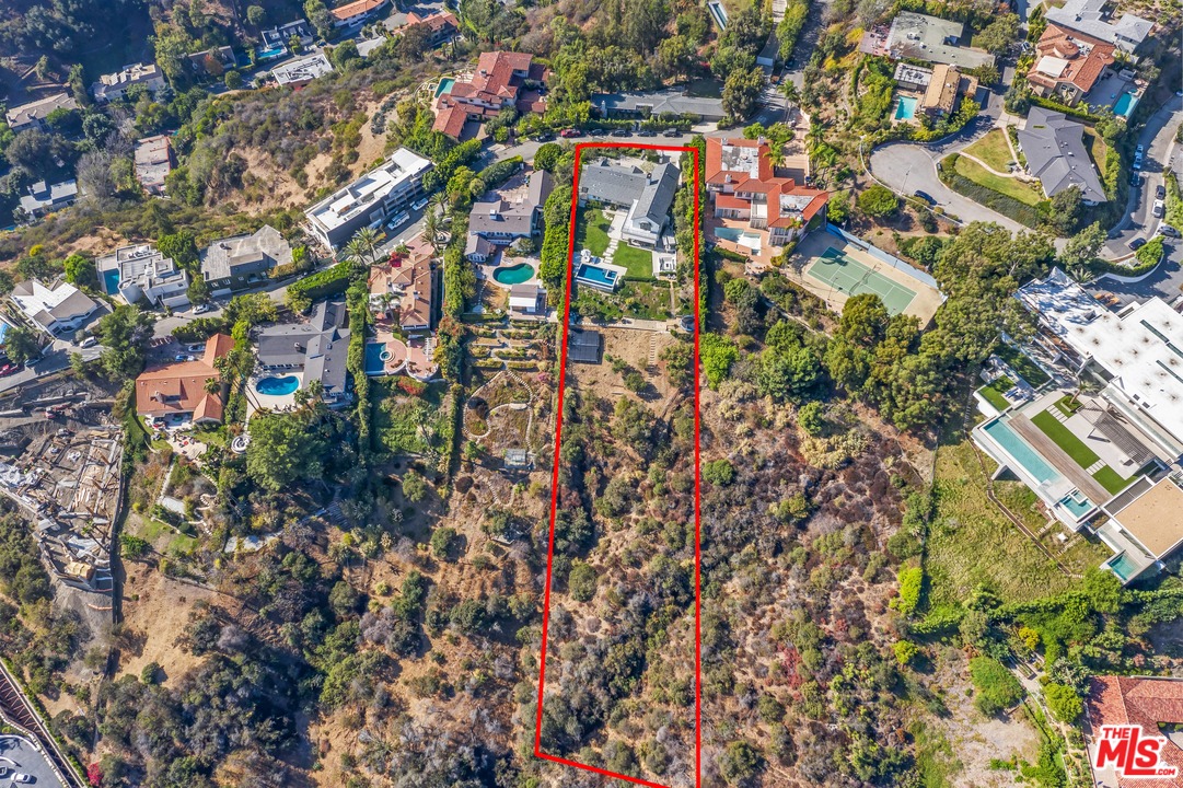 1126 Stradella Road Los Angeles, CA 90077 - Photo 40 of 40