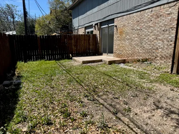 $1,295 | 5907 Cougar Drive, Unit C, Austin, TX 78745