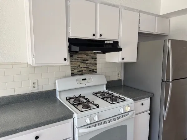 $1,295 | 5907 Cougar Drive, Unit C, Austin, TX 78745