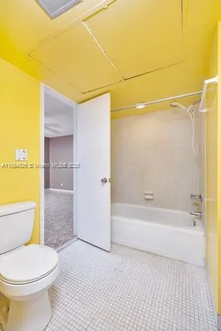 $140,000 | 3101 Oakland Shores Drive, Unit H204, Oakland Park, FL 33309