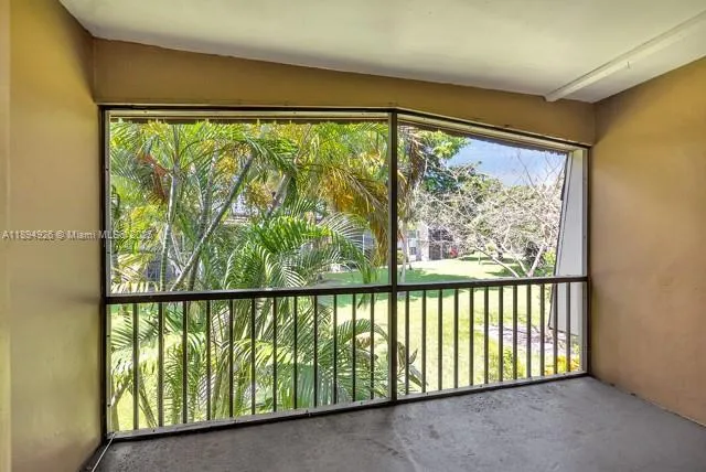 $140,000 | 3101 Oakland Shores Drive, Unit H204, Oakland Park, FL 33309