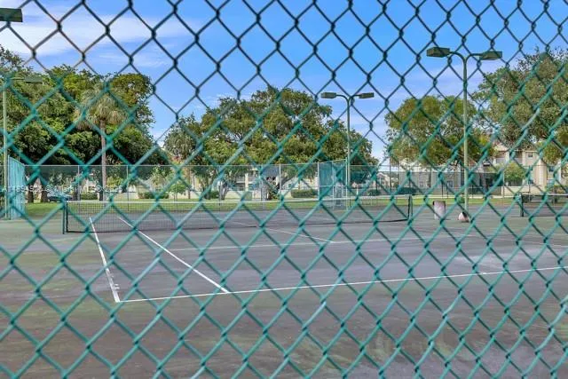 $140,000 | 3101 Oakland Shores Drive, Unit H204, Oakland Park, FL 33309