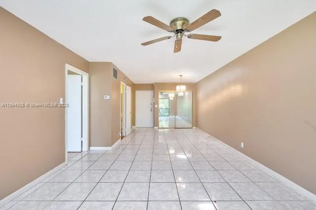 $140,000 | 3101 Oakland Shores Drive, Unit H204, Oakland Park, FL 33309
