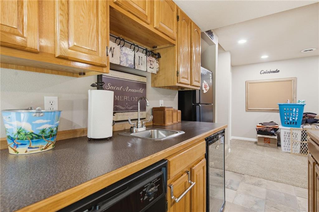 5710 Pflumm Road Shawnee, KS 66216 - Photo 37 of 55