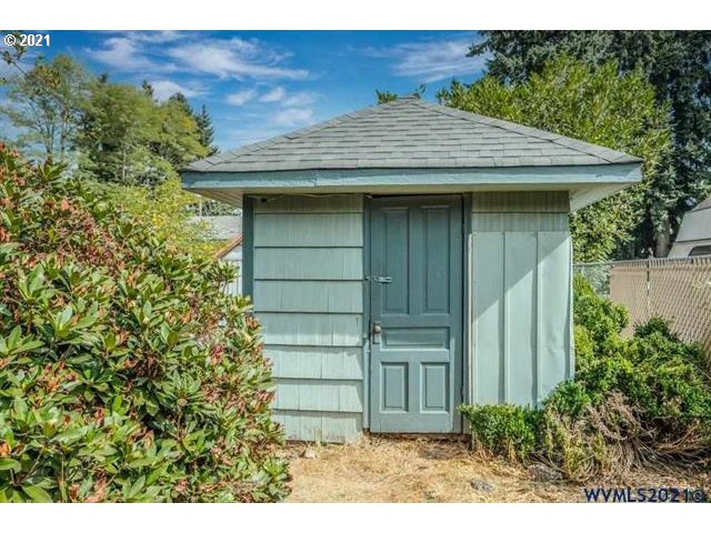 1023 Mountain View Road Sweet Home, OR 97386 - Photo 22 of 32 Gallery Image 22
