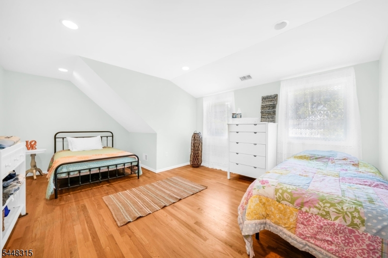 366 Minute Arms Road Union, NJ 07083 - Photo 15 of 23 Gallery Image 15