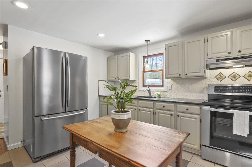 3 Mt Jefferson Road Hubbardston, MA 01452 - Photo 14 of 38 Gallery Image 14