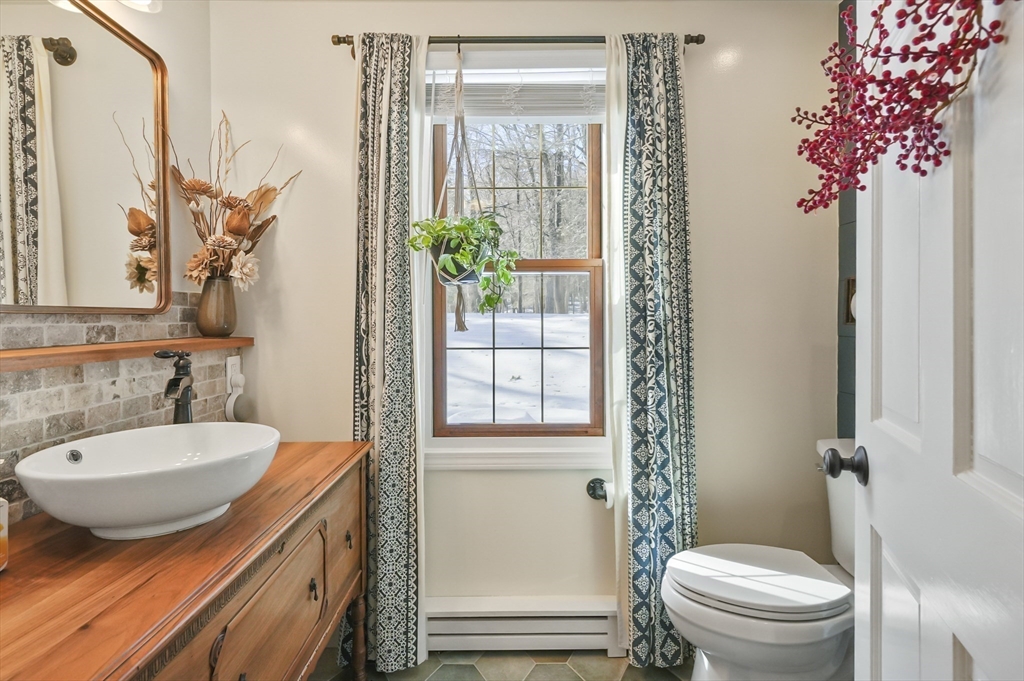 3 Mt Jefferson Road Hubbardston, MA 01452 - Photo 16 of 38 Gallery Image 16