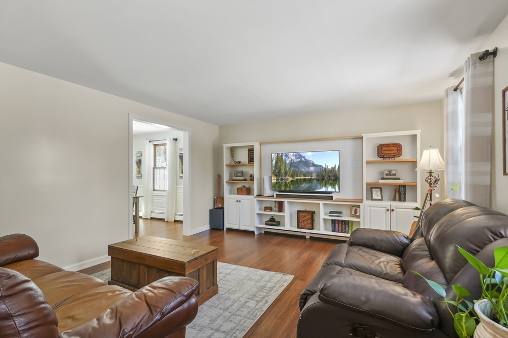 3 Mt Jefferson Road Hubbardston, MA 01452 - Photo 8 of 38 Gallery Image 8