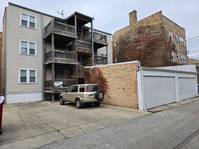 $1,599,000 | 6337 North Oakley Avenue, Chicago, IL 60659