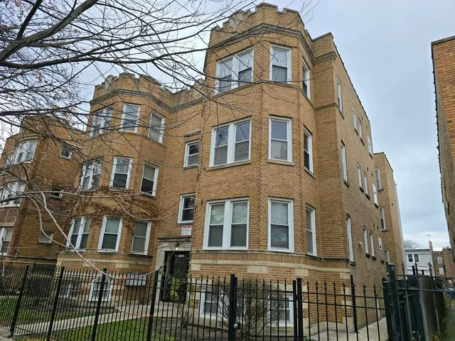 $1,599,000 | 6337 North Oakley Avenue, Chicago, IL 60659