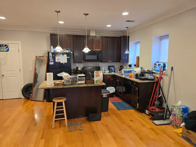 $1,599,000 | 6337 North Oakley Avenue, Chicago, IL 60659