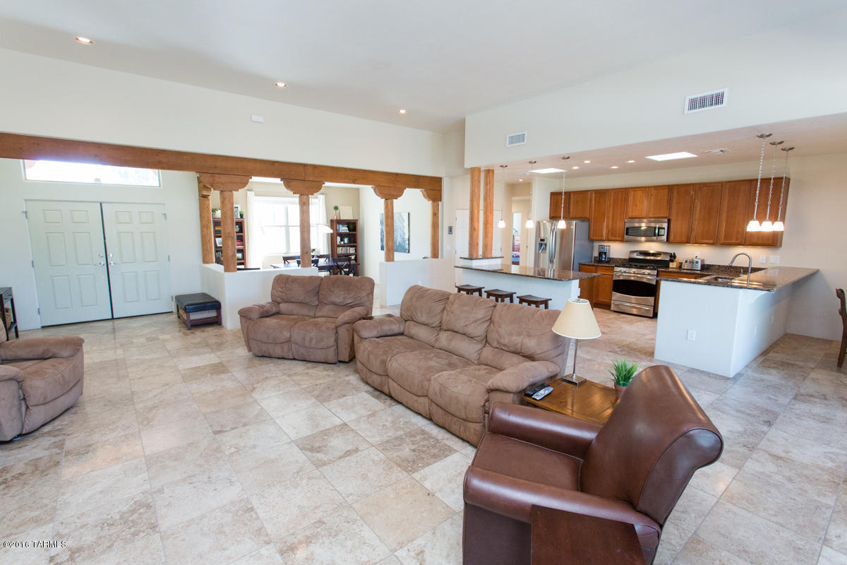 1099 West Panorama Road Tucson, AZ 85704 - Photo 9 of 33 Gallery Image 9