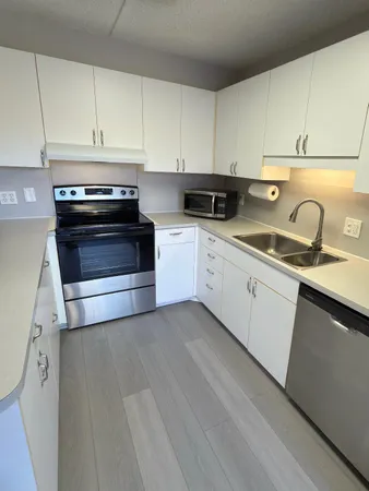 $2,400 | 3249 Gardens E Drive, Unit C, Palm Beach Gardens, FL 33410
