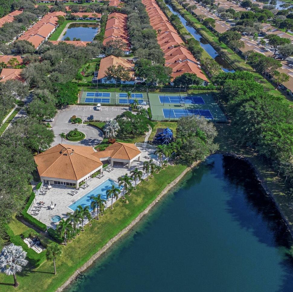 8214 Vía Di Veneto Boca Raton, FL 33496 - Photo 27 of 33 Clubhouse