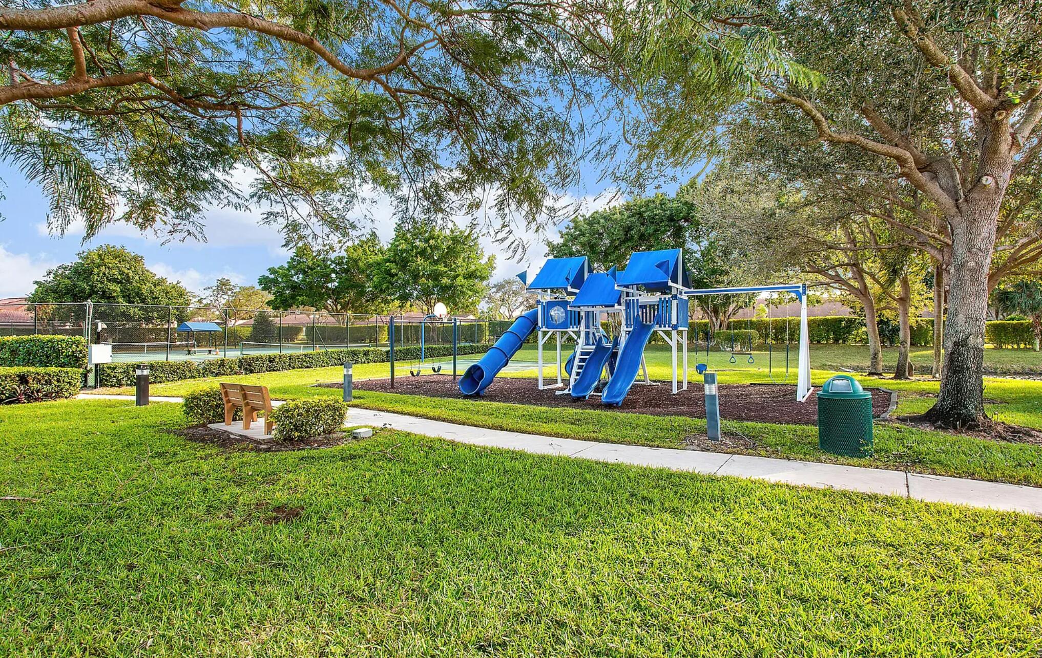8214 Vía Di Veneto Boca Raton, FL 33496 - Photo 29 of 33 Playground