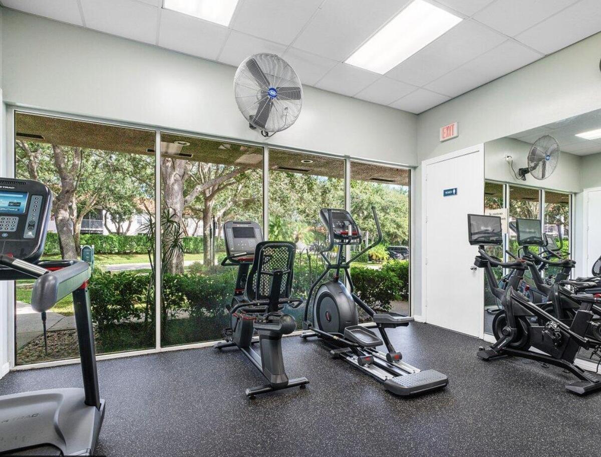 8214 Vía Di Veneto Boca Raton, FL 33496 - Photo 33 of 33 Gym