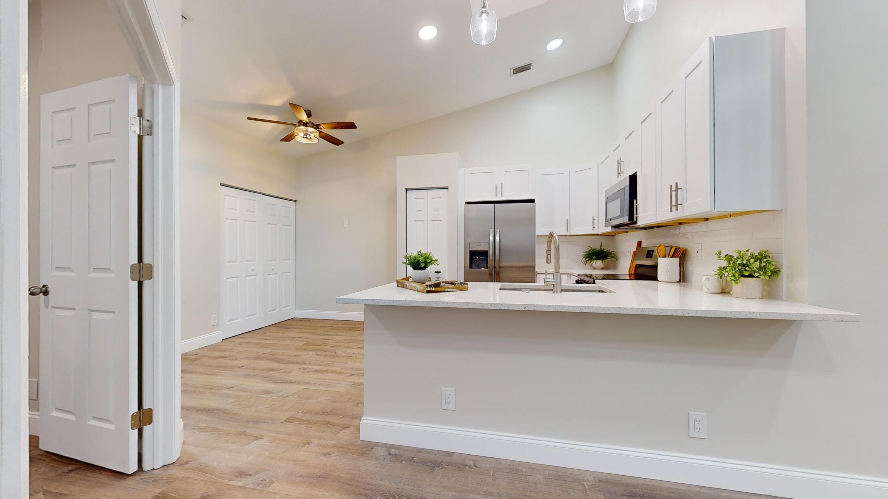8214 Vía Di Veneto Boca Raton, FL 33496 - Photo 5 of 33 Kitchen