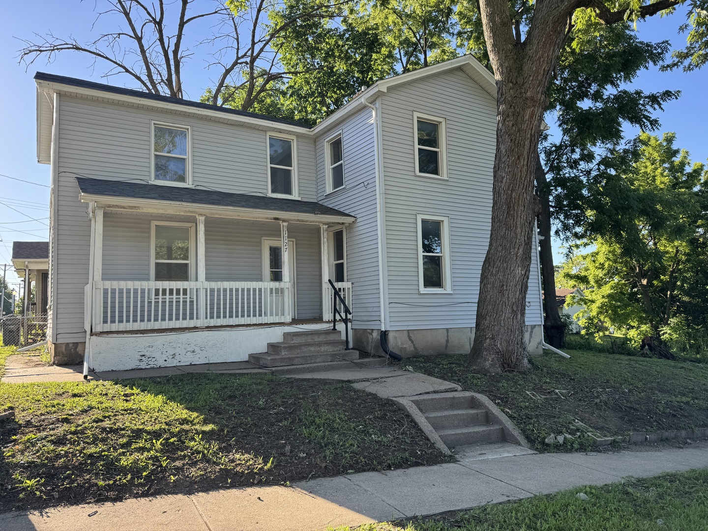 1127 North Ripley Street Davenport, IA 52803 - Photo 1 of 20