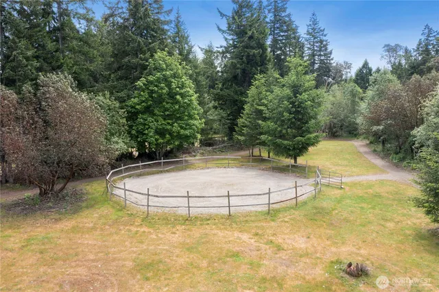 $1,100,000 | 2219 Key Peninsula Highway Southwest, Lakebay, WA 98349