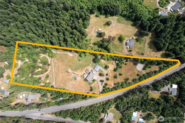 $1,100,000 | 2219 Key Peninsula Highway Southwest, Lakebay, WA 98349